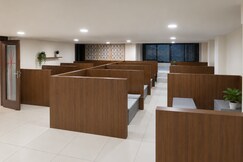 Hotel Dhanashri, Solapur