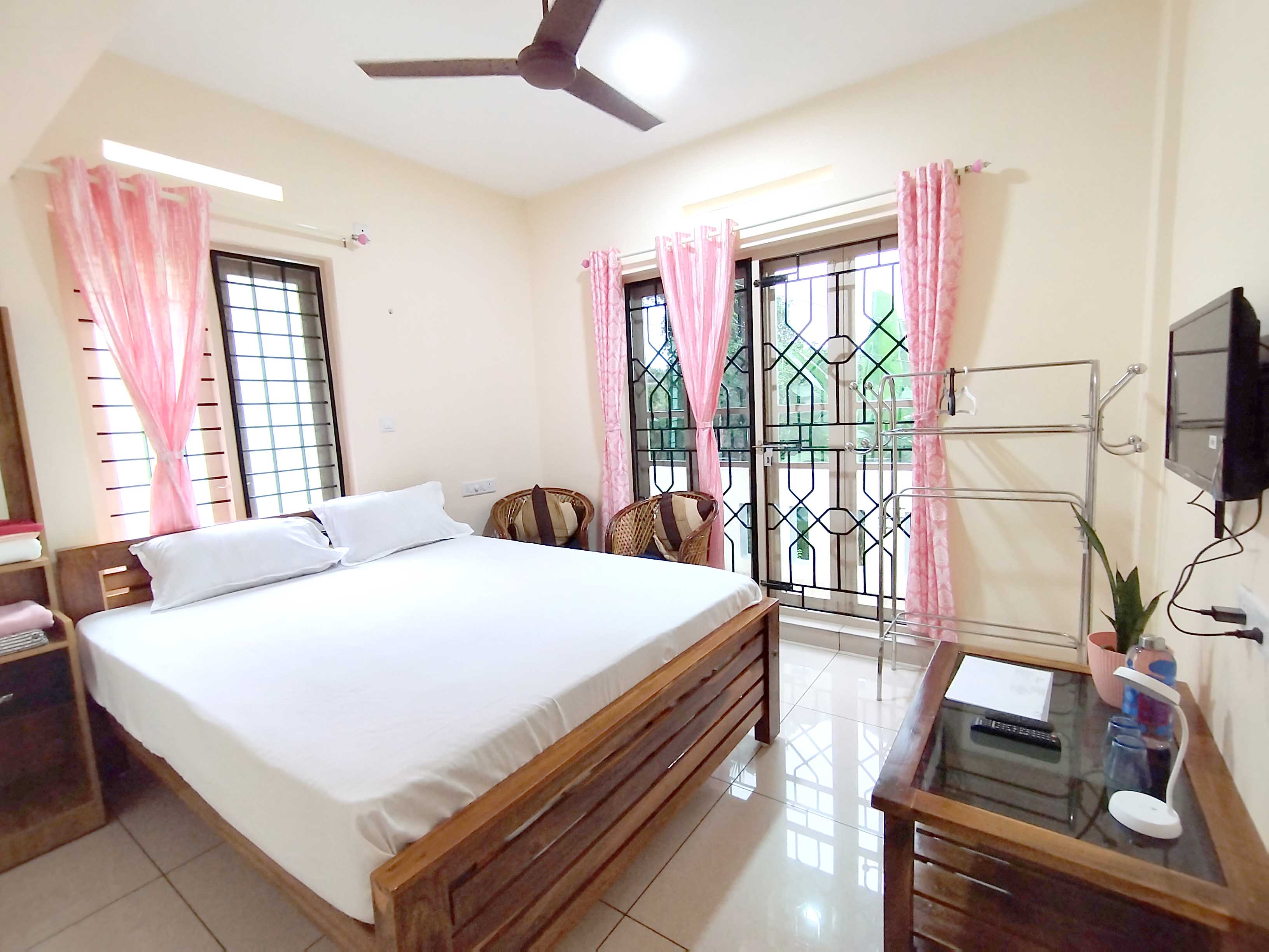 GREENVIEW HOMESTAY - Tap to explore photos