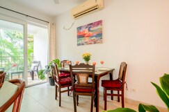 Lush vibes 2BHK Infinity Pool Apt Siolim North Goa, Goa