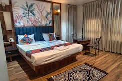 Hotel Gandharva Executive, Mahad