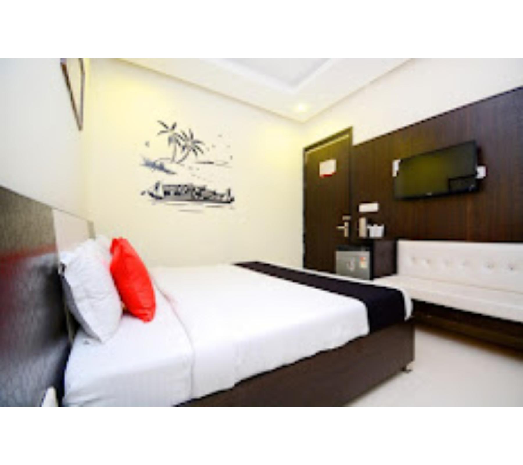 Hotel Akaal Residency - Tap to explore photos