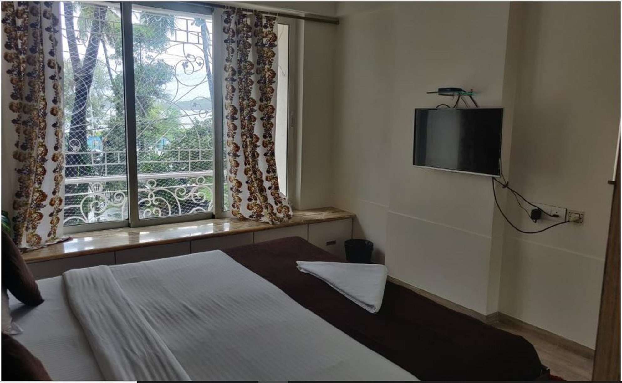 Staywood Service Apartment in Powai - Tap to explore photos