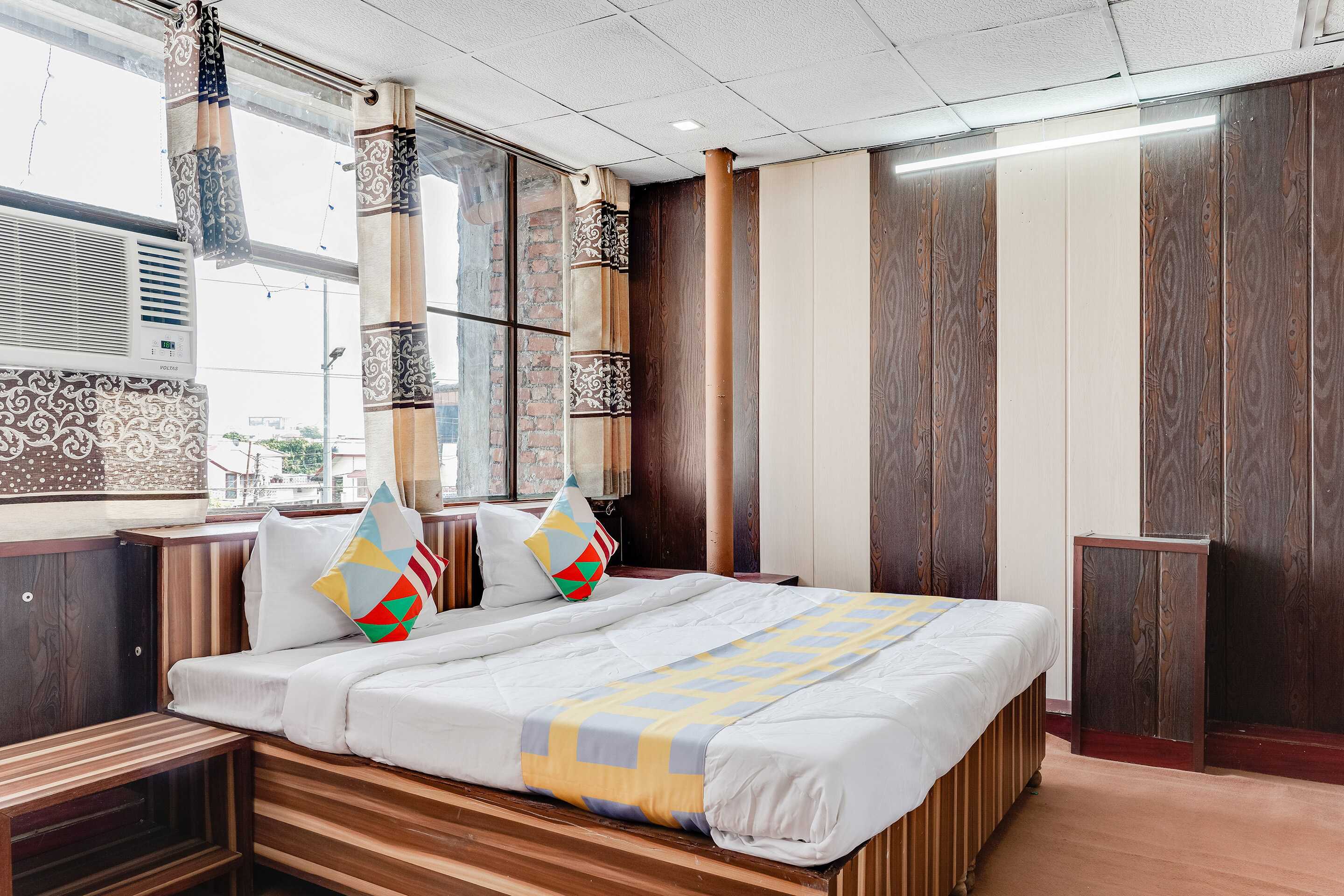 Flagship Hotel Restful Homestay - Tap to explore photos