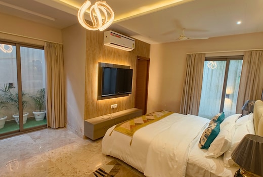 Jaltara Stays | 3 BHK Apartment at Bapu Nagar