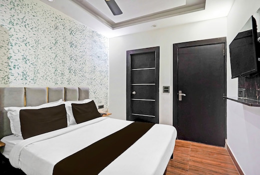 Super Hotel O Twamev Residency