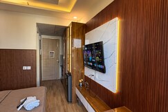 urbanstays., Greater Noida
