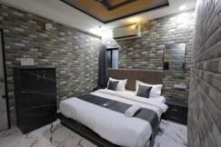 Hotel MR, Rajkot