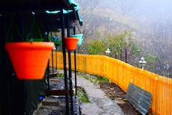 Route 707 Camps And Resort| Hilltop Rooms, Kanatal