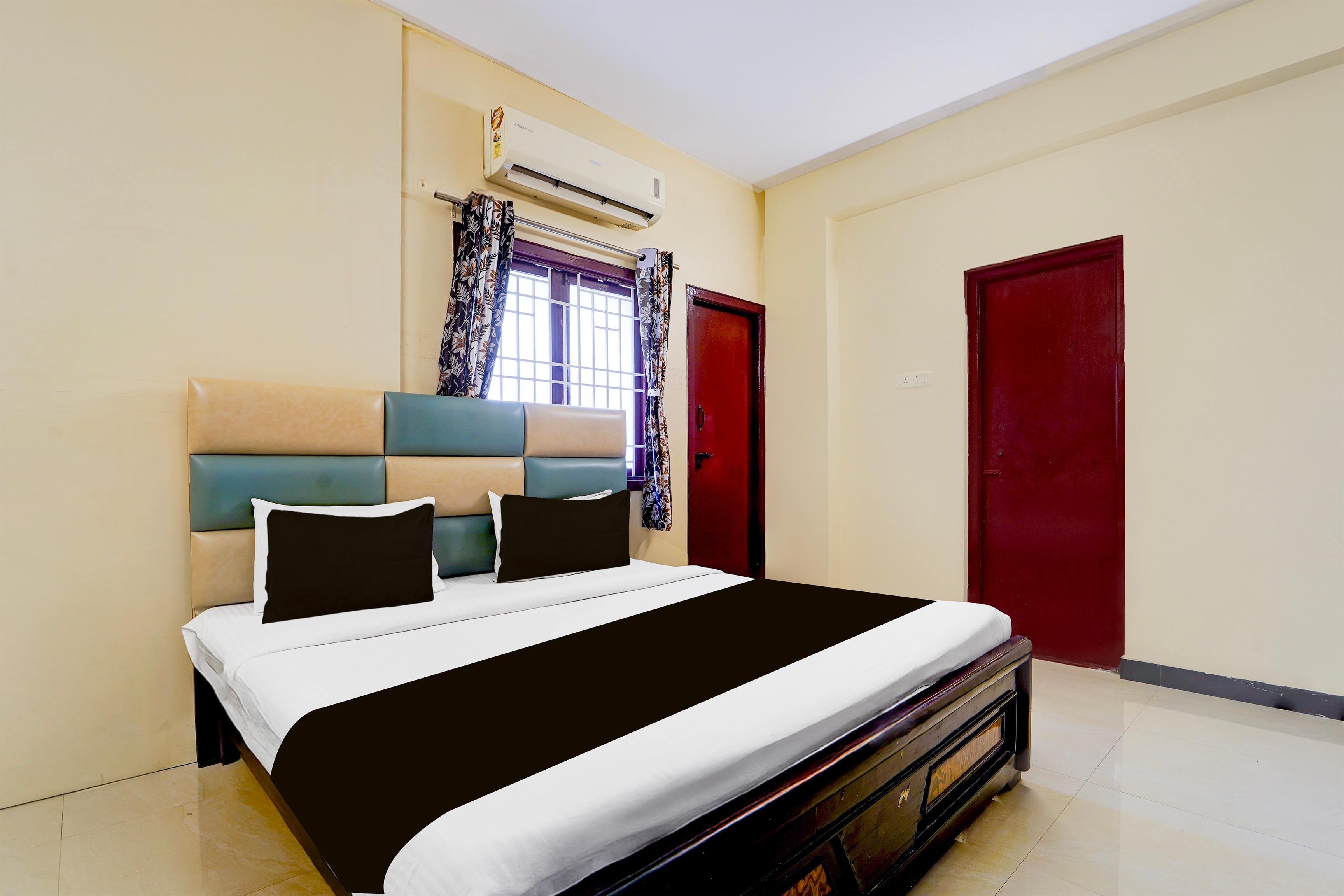 Hotel O Singanallur Railway Junction Formerly 2D Residency - Tap to explore photos