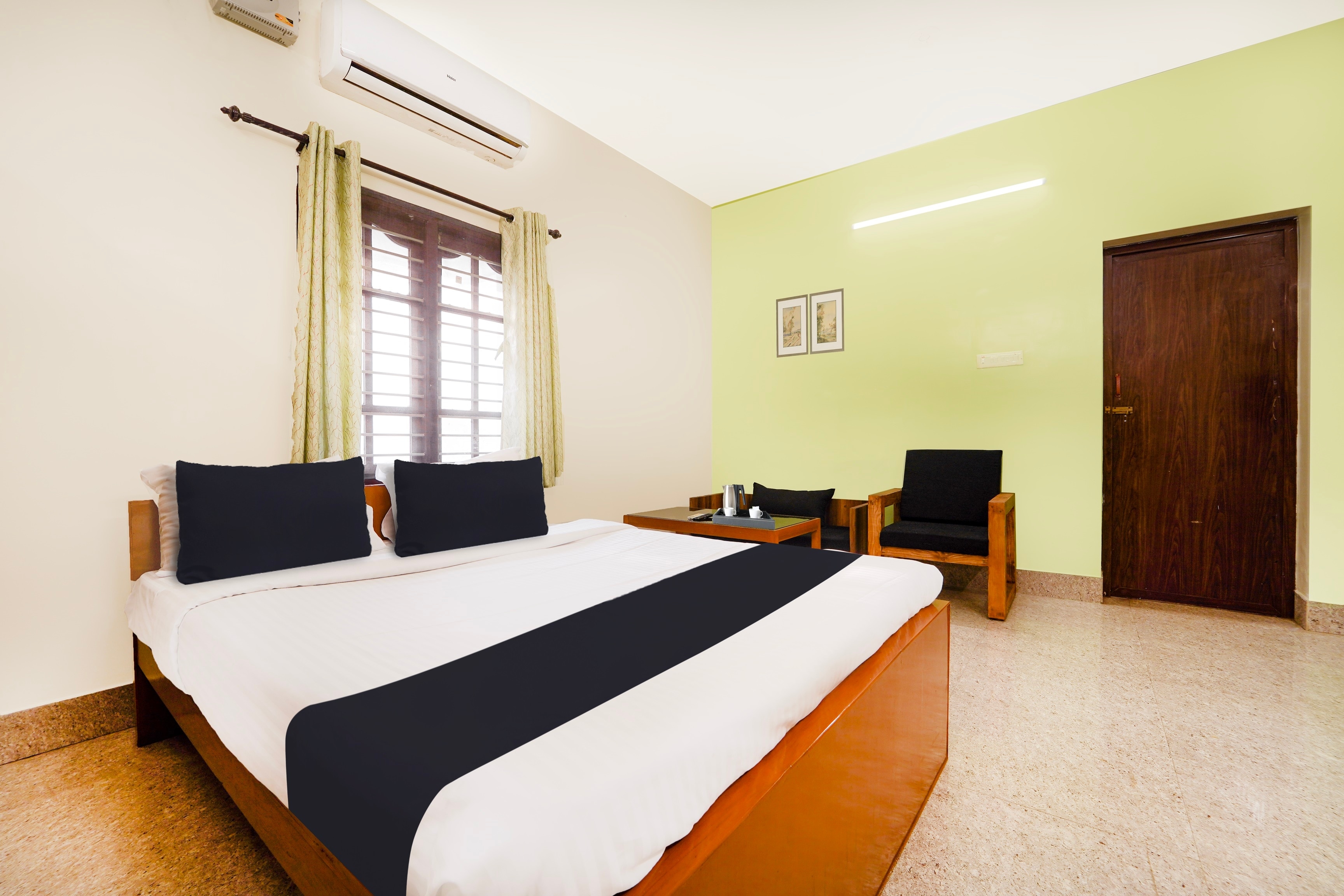 Super Hotel O Singanallur Coimbatore - Tap to explore photos