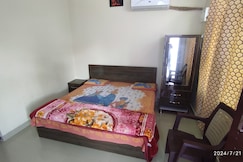 Vaidehi Kunj Stays | 700m from Ramjanmbhoomi, Ayodhya