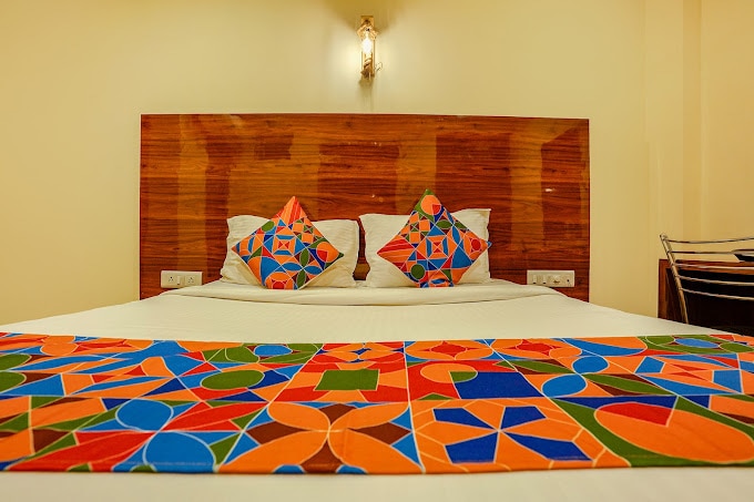 Royal Park Hotel Santacruz East Near International Airport - Tap to explore photos
