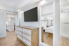 Best Western Plus Beach Resort, Lee, Florida