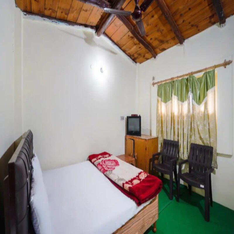 Ajanta Guest House - Tap to explore photos