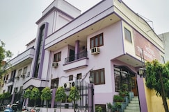 Grand Avenue Hotel & Restaurant, Kasganj