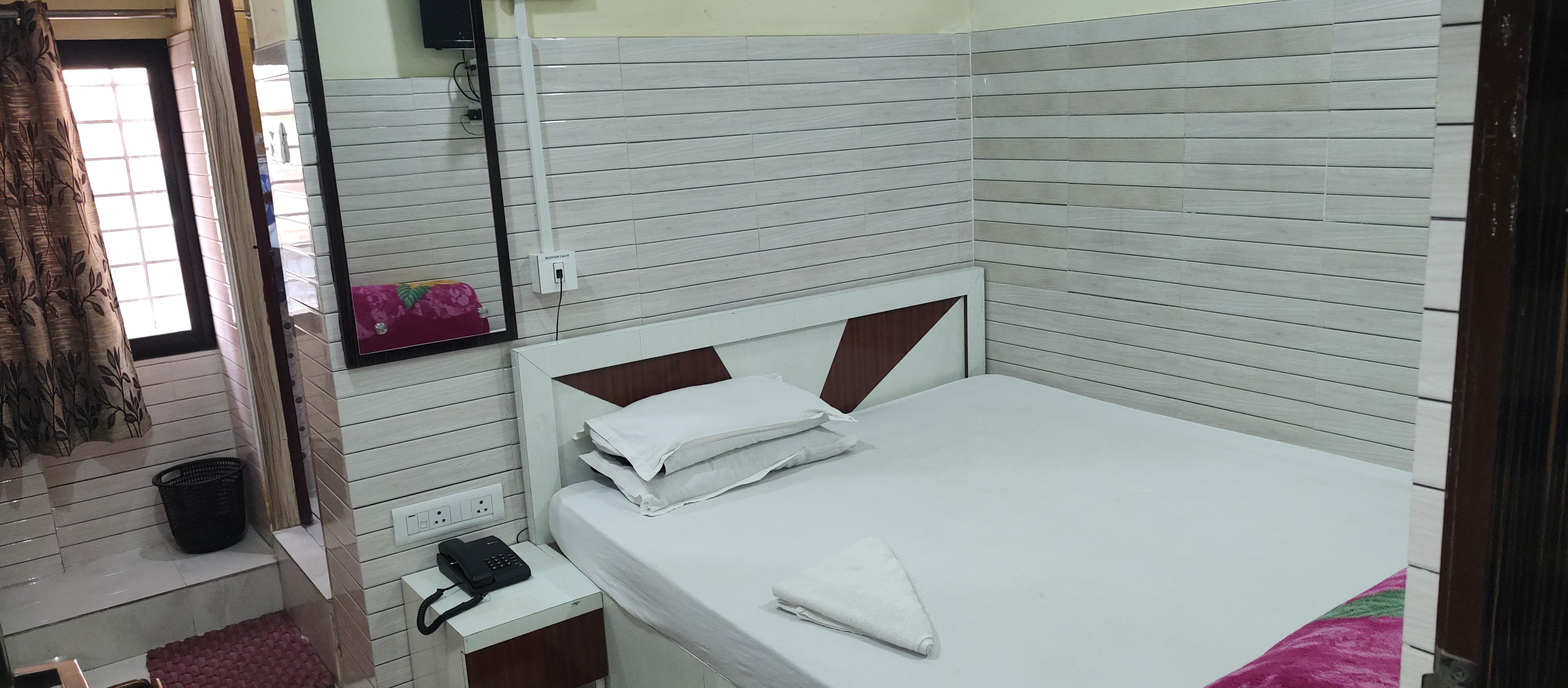 Hotel Bidhan Plaza - Tap to explore photos