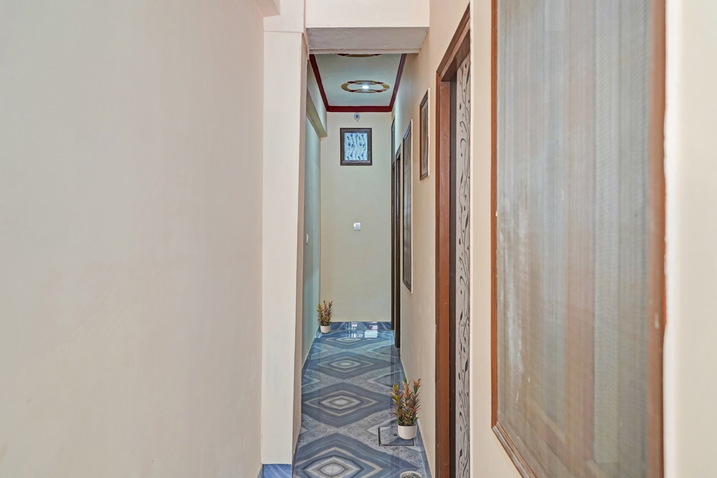 Hotel O Star Guest House - Tap to explore photos