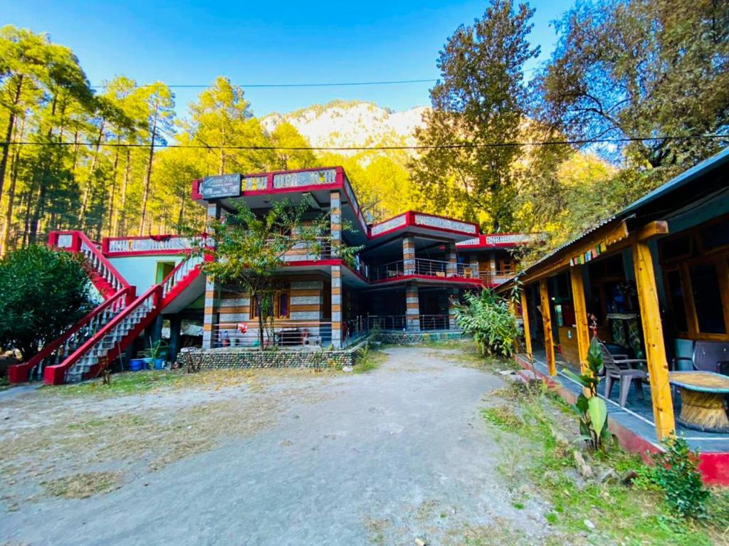 Green Park Cottages and Camps - Tap to explore photos
