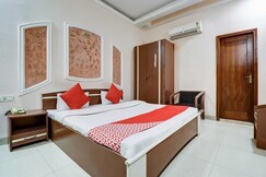 SPOT ON Hotel Mandakini Palace, Kanpur