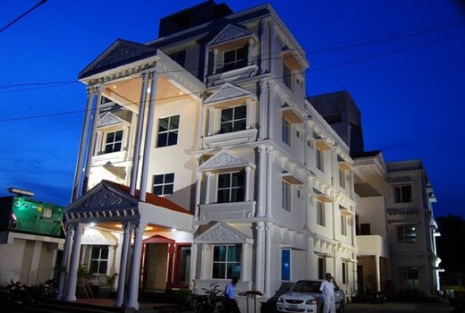 Kumaran Residency