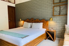 THE BOUGAIN VILLEA, Amritsar