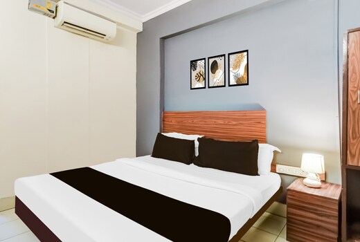 Hotel O Paradise Circle