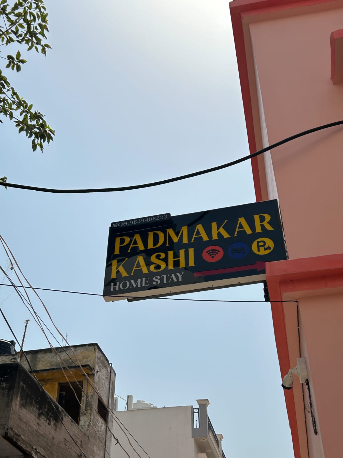 PADMAKAR KASHI - Tap to explore photos