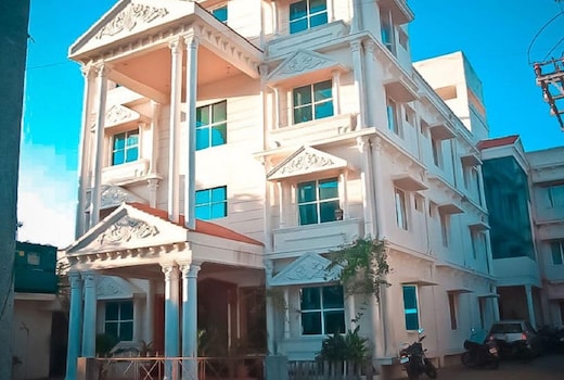 Kumaran Residency