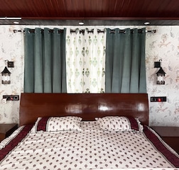 Premium bedroom with terrace