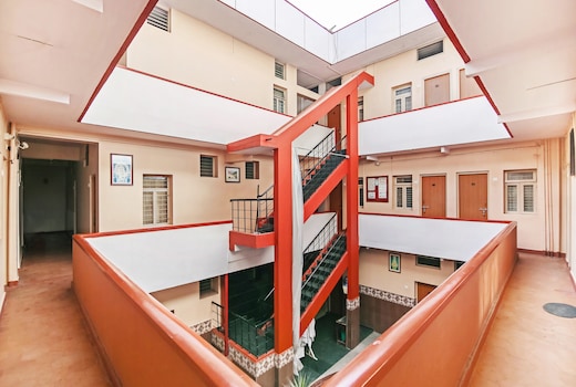 Sri Kumara Lodge