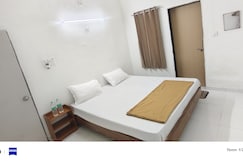 Kartikey hotel, Somnath