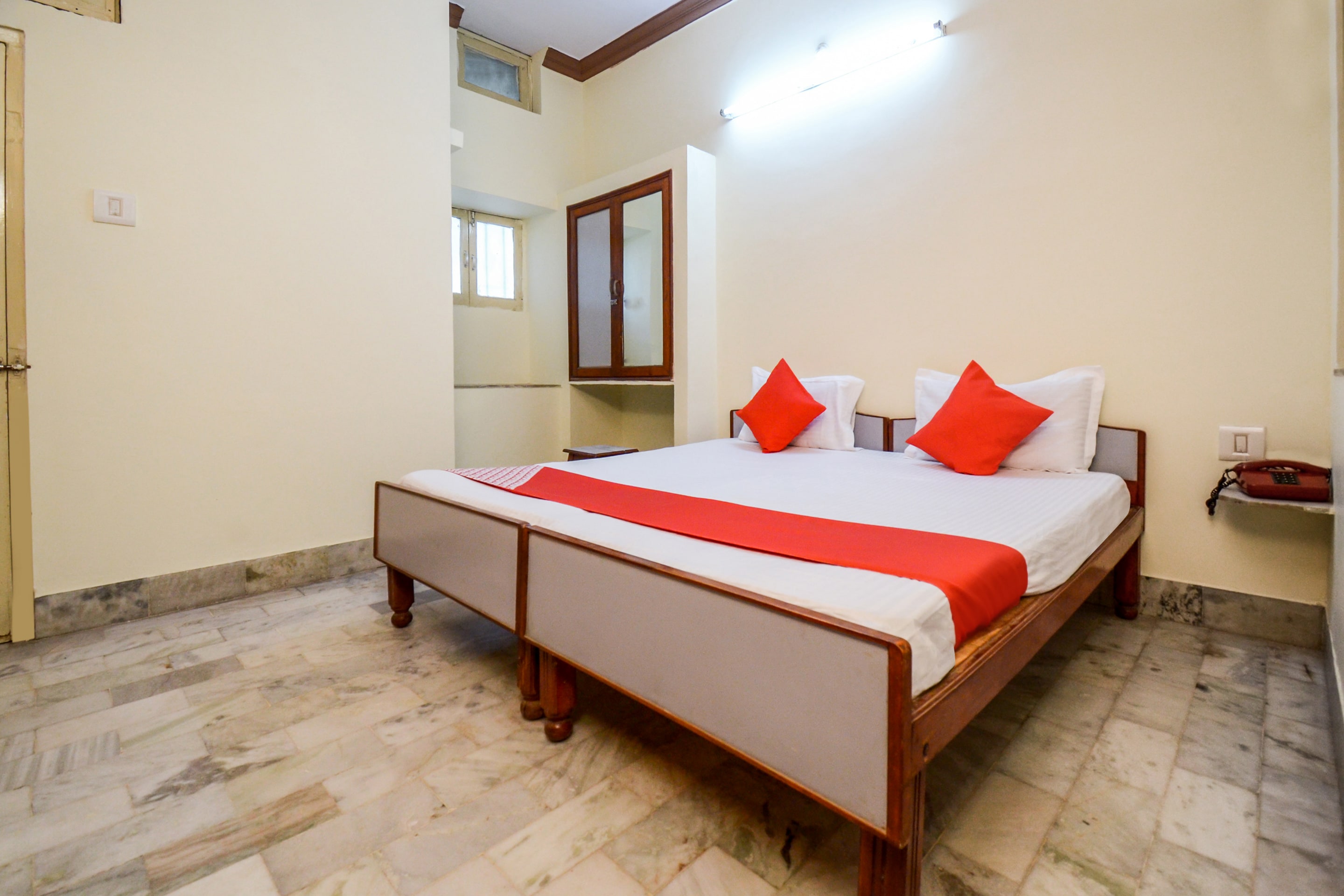Super Hotel O Anand Hotel Jodhpur - Tap to explore photos