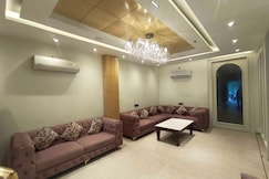 Townhouse Oak by OYO Rambagh Amritsar Formerly Hotel Kingsway, Amritsar