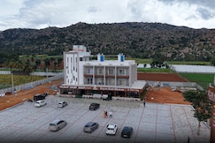 R2B(Rayan Ram Bhavan) Grand restaurant and rooms, Malur