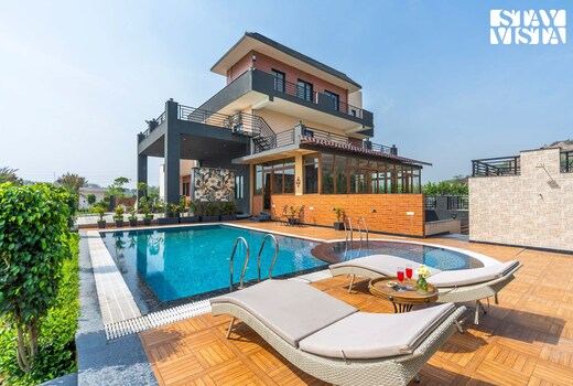 StayVista at Breeze @ Shivoham Farms
