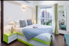 1BHK Golf View : Paranomic Golf Course View Apartment, Wadgaon