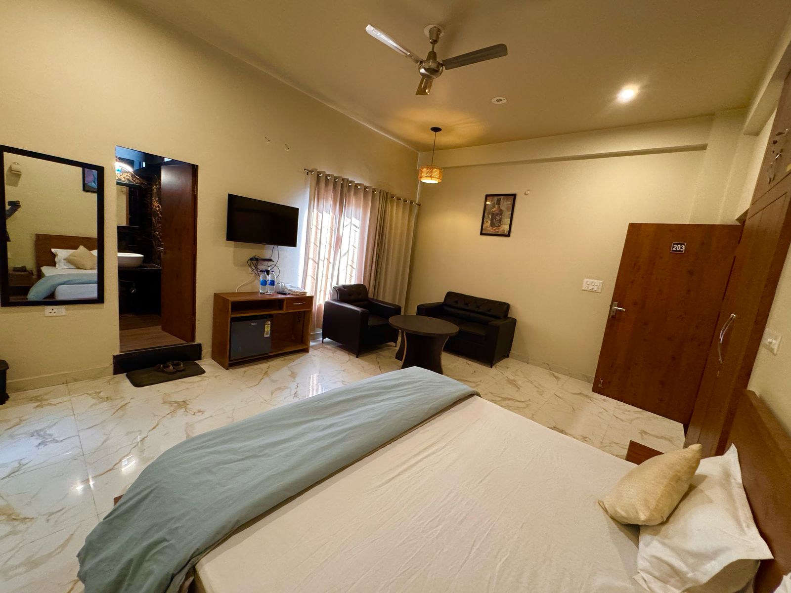 Hotel Green Hillock - Tap to explore photos