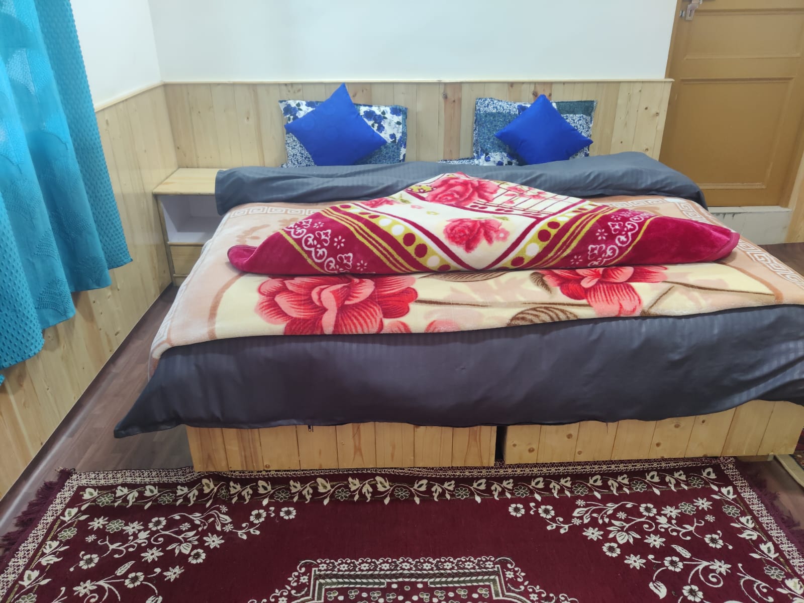 Kalzang Home Stay - Tap to explore photos