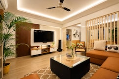 Cozy 1BHKVilla with Pvt Lawn Outdoor Lounge, Lucknow