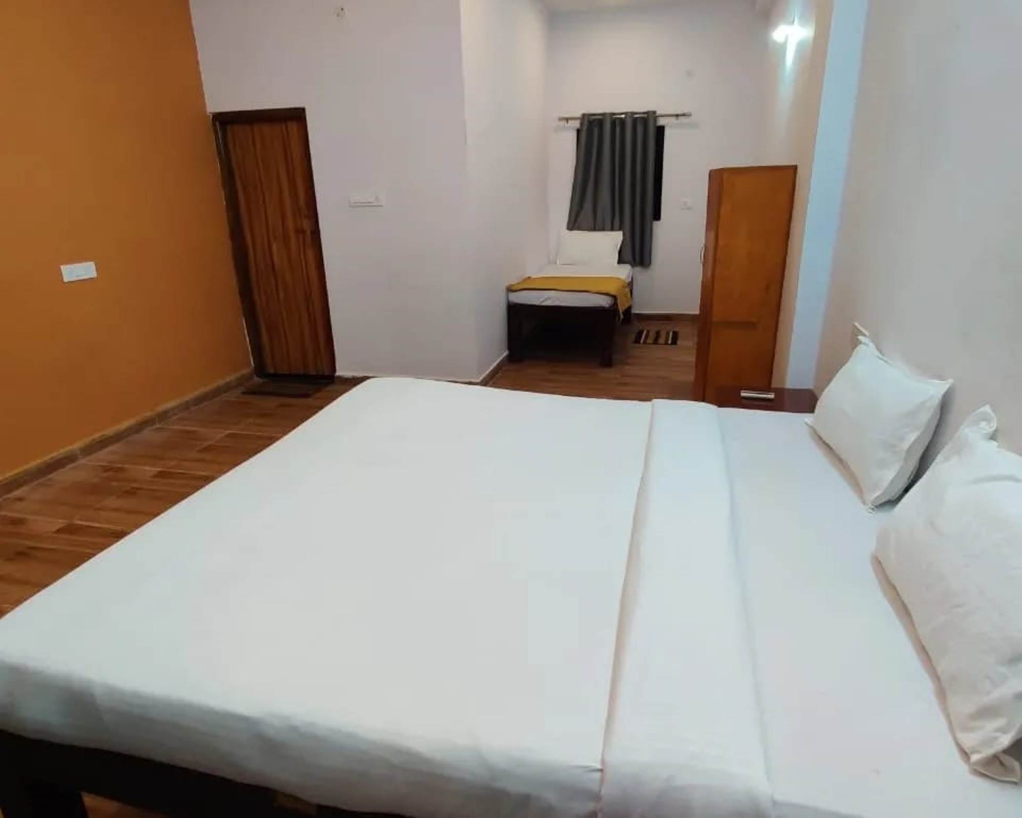 Pench Safari Homestay - Tap to explore photos