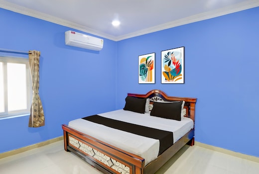 Hotel O Classic luxury Rooms