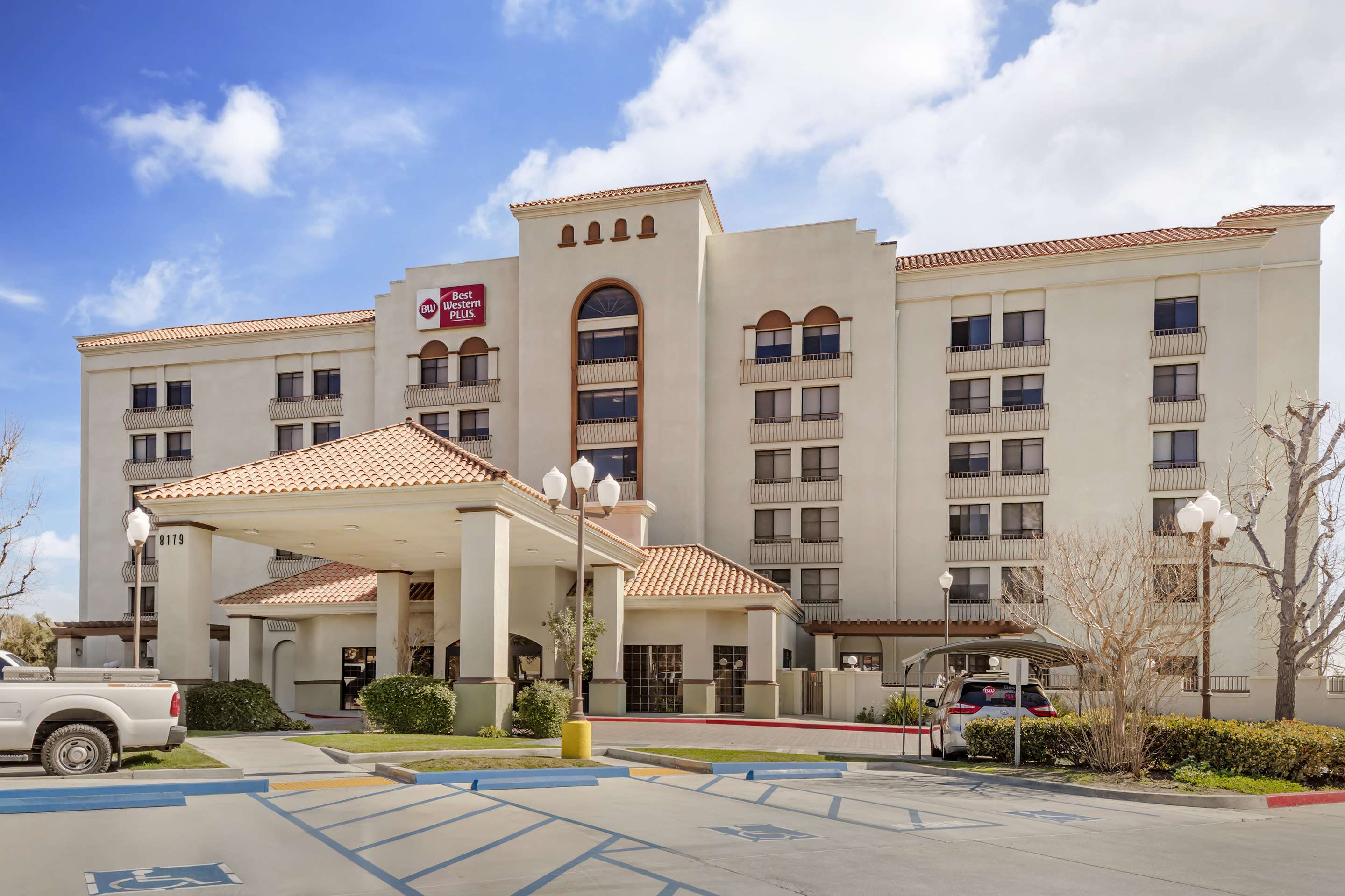 Best Western Plus Heritage Inn Rancho Cucamonga/Ontario - Tap to explore photos