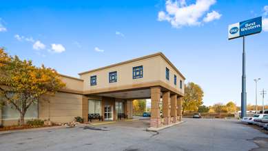 Best Western Crossroads Of The Bluffs - Tap to explore photos