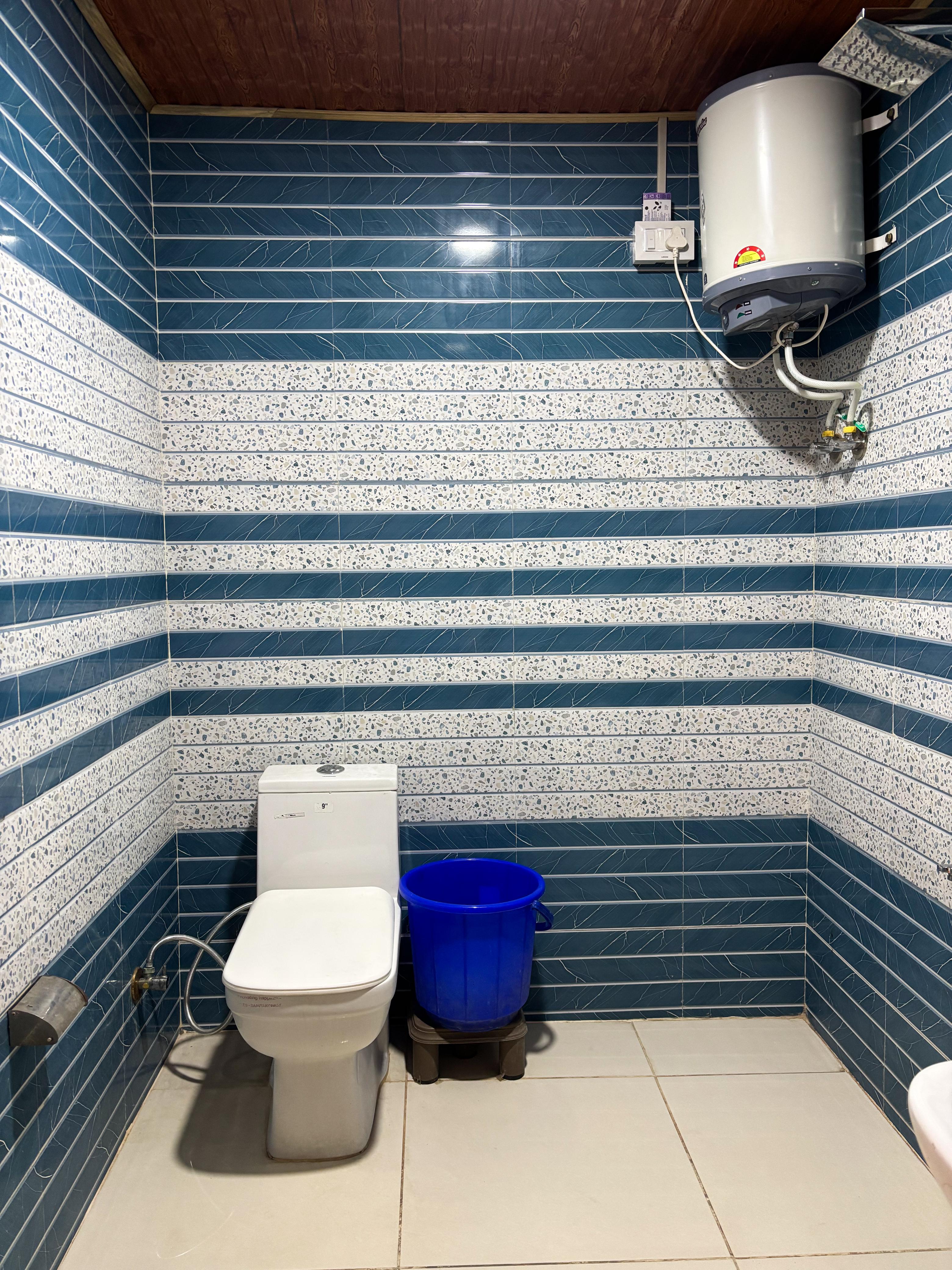 River Edge Home Stay Lugvalley - Tap to explore photos