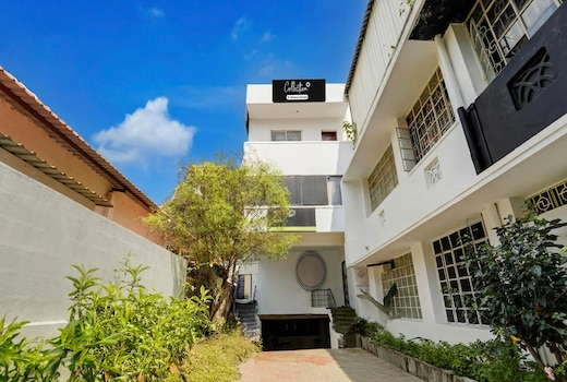 Collection O Race Course Road Formerly Annamalai Residency