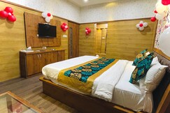 Golden Griffin Hotel, Samana