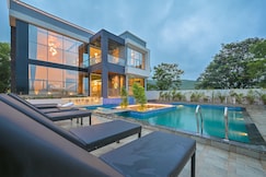 6BHK Saanjh w Indoor/outdoor Pool & Gazebo, Lonavala