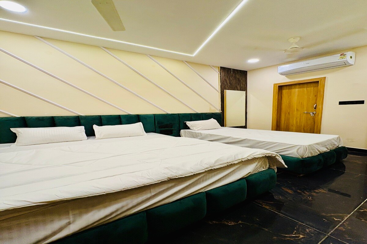 Hotel Naagshree - Tap to explore photos