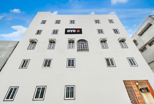 Hotel O Golden Paradise