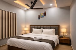 Hotel comfort zone kanpur, Kanpur